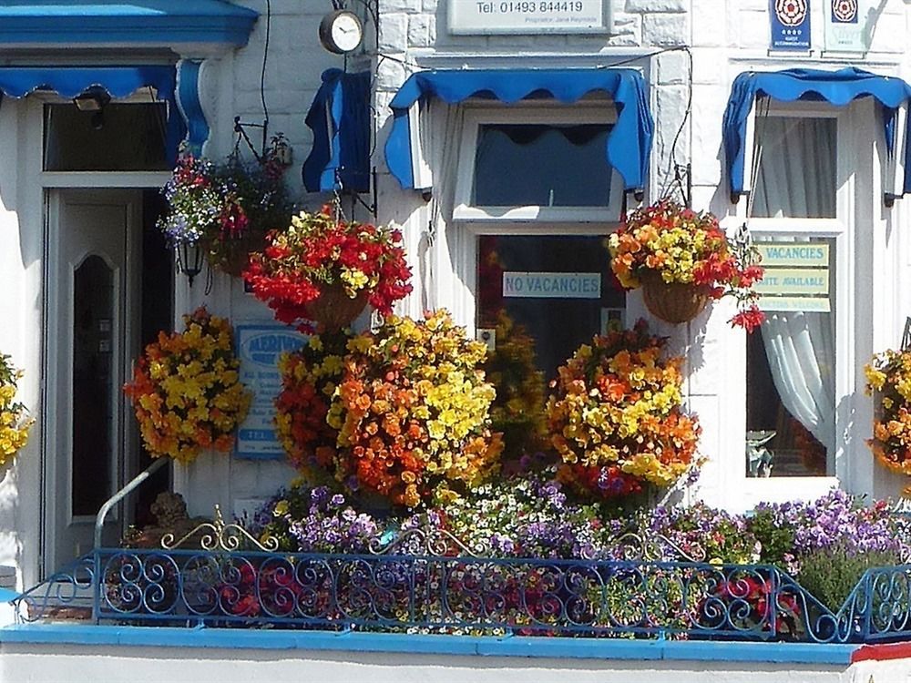 Merivon Guest House Great Yarmouth Exterior photo